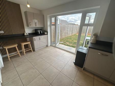 3 bedroom Semi-detached house for sale in Wainwright Drive, Woodville, DE11