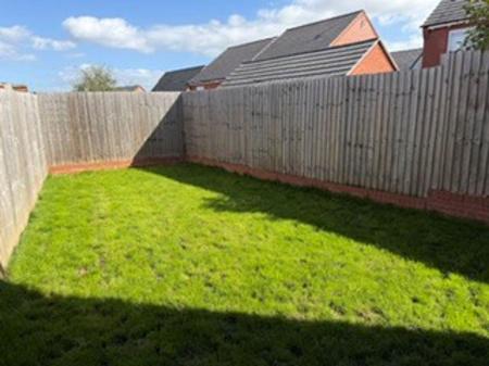 3 bedroom Semi-detached house for sale in Wainwright Drive, Woodville, DE11