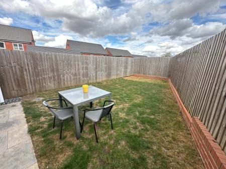 3 bedroom Semi-detached house for sale in Wainwright Drive, Woodville, DE11