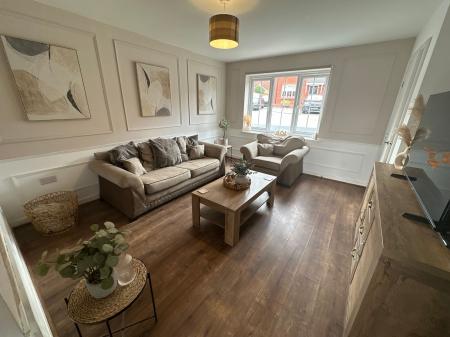 3 bedroom Semi-detached house for sale in Wainwright Drive, Woodville, DE11