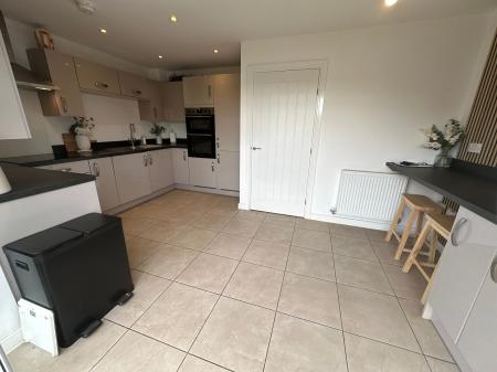 3 bedroom Semi-detached house for sale in Wainwright Drive, Woodville, DE11