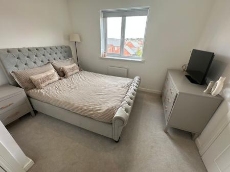 3 bedroom Semi-detached house for sale in Wainwright Drive, Woodville, DE11