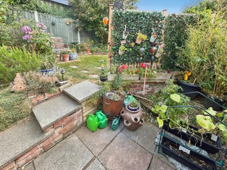 3 bedroom Semi-detached house for sale in Wheatlands Road, Burton-On-Trent, DE15