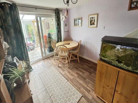 3 bedroom Semi-detached house for sale in Wheatlands Road, Burton-On-Trent, DE15