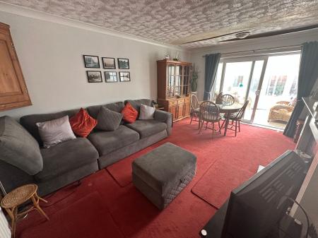 2 bedroom Detached bungalow for sale in Dalebrook Road, Burton-On-Trent, DE15