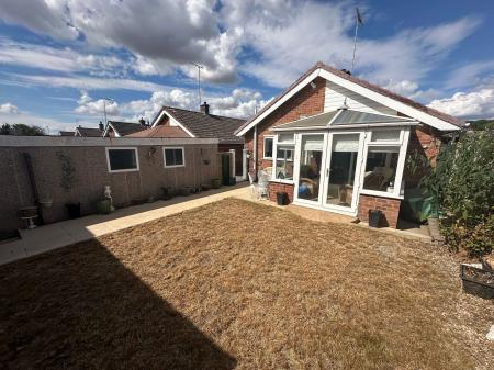 2 bedroom Detached bungalow for sale in Dalebrook Road, Burton-On-Trent, DE15