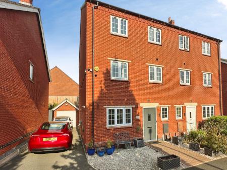 Brunel Way, Church Gresley, DE11