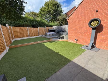4 bedroom Semi-detached house for sale in Woodyard Close, Castle Gresley, DE11