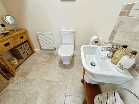 4 bedroom Detached house for sale in Wilson Way, Burton-On-Trent, DE13