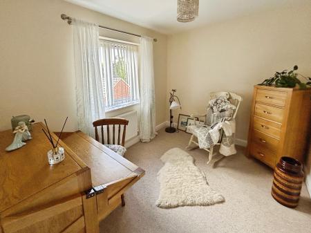 4 bedroom Detached house for sale in Wilson Way, Burton-On-Trent, DE13