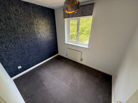 3 bedroom Detached house to let in Home Farm Court, Castle Gresley, DE11