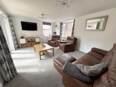 4 bedroom Detached house for sale in Galloway Road, Drakelow, DE15