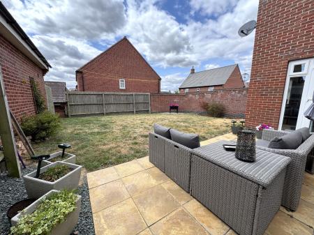 4 bedroom Detached house for sale in Galloway Road, Drakelow, DE15