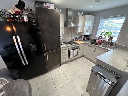 3 bedroom Semi-detached house for sale in Dove Close, Branston, DE14