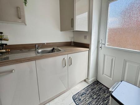 3 bedroom Detached house for sale in Crampton Close, Midway, DE11