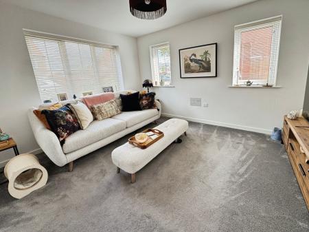 3 bedroom Detached house for sale in Crampton Close, Midway, DE11