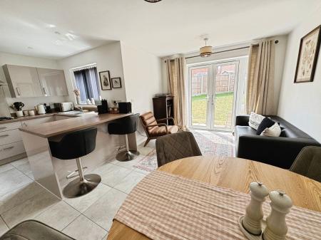 3 bedroom Detached house for sale in Crampton Close, Midway, DE11