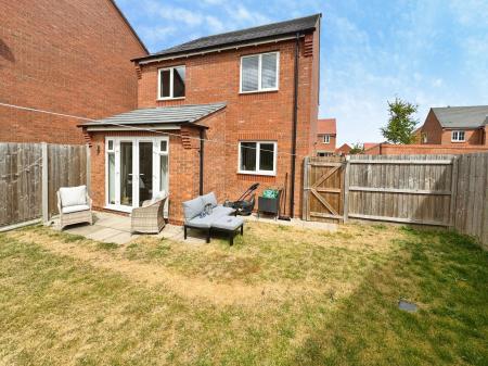 3 bedroom Detached house for sale in Crampton Close, Midway, DE11