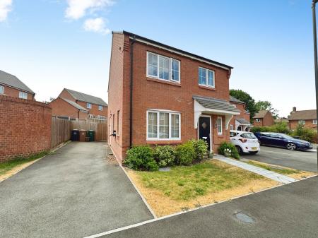 Crampton Close, Midway, DE11