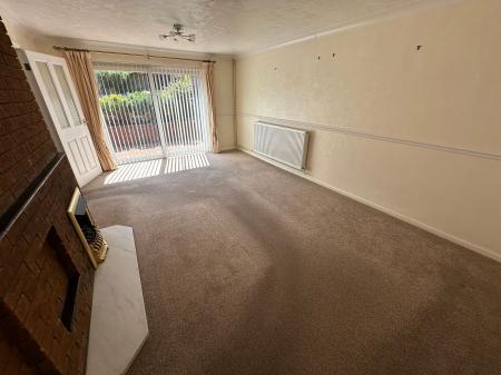 2 bedroom Semi-detached bungalow for sale in Kestrel Way, Burton-On-Trent, DE15