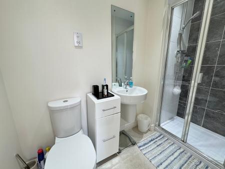 3 bedroom Terraced House for sale in Kent Way, Church Gresley, DE11
