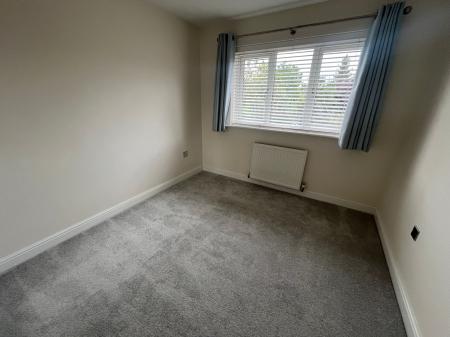 4 bedroom Detached house to let in Daybell Road, Moira, DE12