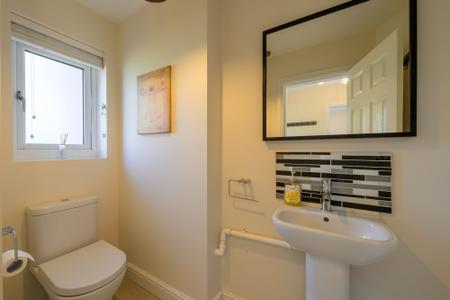 4 bedroom Detached house to let in Daybell Road, Moira, DE12