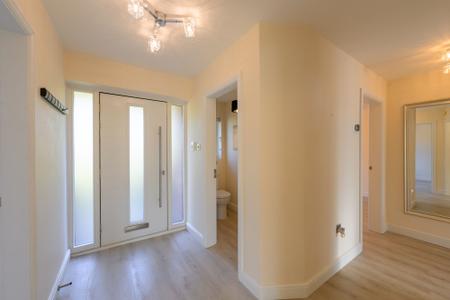 4 bedroom Detached house to let in Daybell Road, Moira, DE12