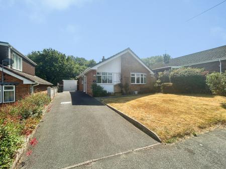 Deepdale Close, Burton-On-Trent, DE15