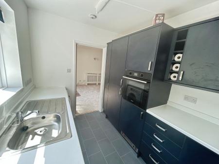 2 bedroom Detached bungalow for sale in Deepdale Close, Burton-On-Trent, DE15