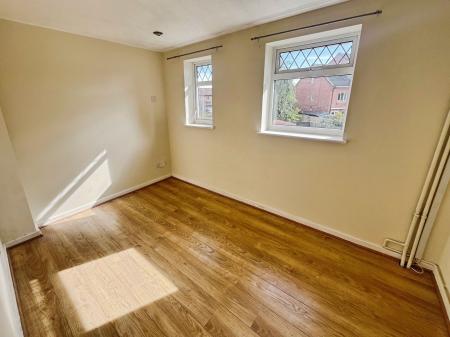 2 bedroom Terraced House for sale in Barley Close, Burton-On-Trent, DE14