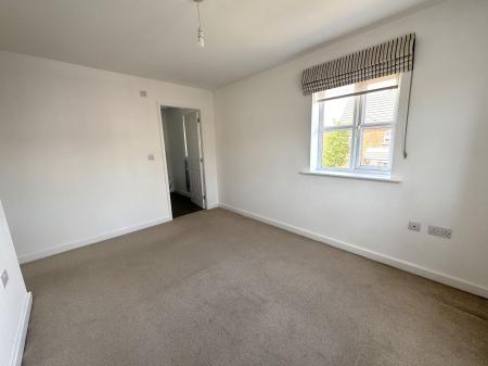 3 bedroom Semi-detached house for sale in Horninglow Road, Burton-On-Trent, DE14
