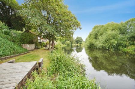3 bedroom Detached house for sale in Riverbank House, 98 Newton Road, Burton-On-Trent - DE15 0TX