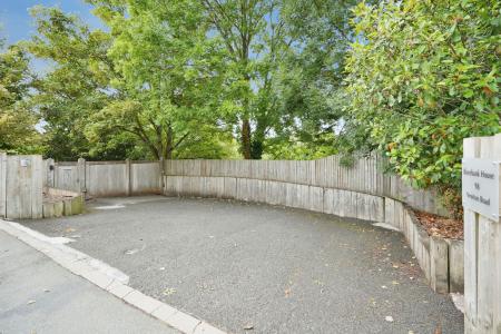 3 bedroom Detached house for sale in Riverbank House, 98 Newton Road, Burton-On-Trent - DE15 0TX