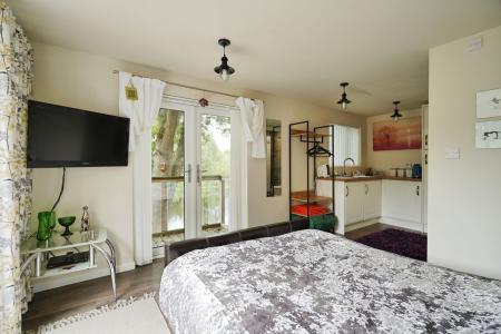 3 bedroom Detached house for sale in Riverbank House, 98 Newton Road, Burton-On-Trent - DE15 0TX