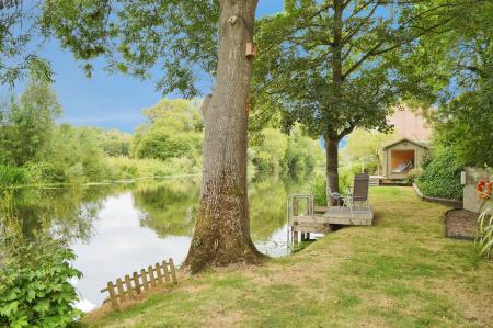 3 bedroom Detached house for sale in Riverbank House, 98 Newton Road, Burton-On-Trent - DE15 0TX