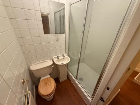 2 bedroom Flat to let in Bretby, Bretby Hall, DE15