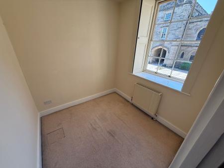 2 bedroom Flat to let in Bretby, Bretby Hall, DE15