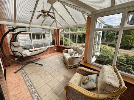 4 bedroom Detached house for sale in The Chase, Rosliston, DE12