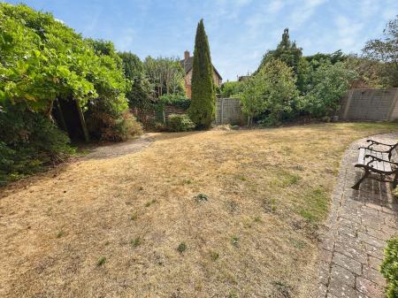4 bedroom Detached house for sale in The Chase, Rosliston, DE12