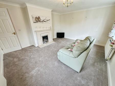 4 bedroom Detached house for sale in The Chase, Rosliston, DE12