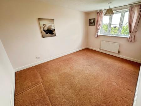 4 bedroom Detached house for sale in The Chase, Rosliston, DE12
