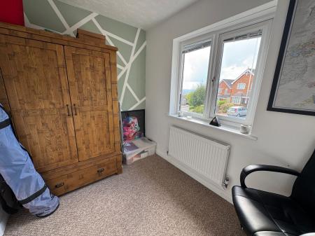 5 bedroom Detached house for sale in Newby Close, Burton-On-Trent, DE15