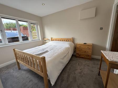 5 bedroom Detached house for sale in Newby Close, Burton-On-Trent, DE15
