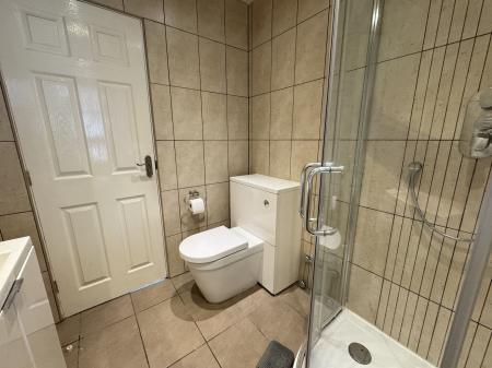5 bedroom Detached house for sale in Newby Close, Burton-On-Trent, DE15