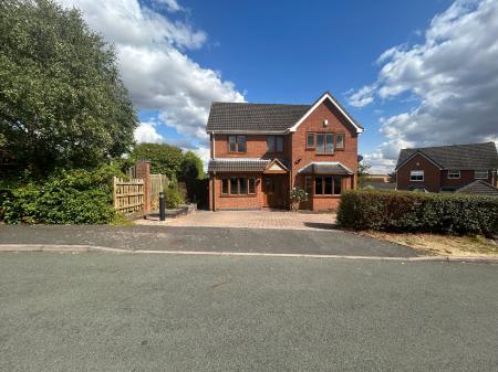 Newby Close, Burton-On-Trent, DE15