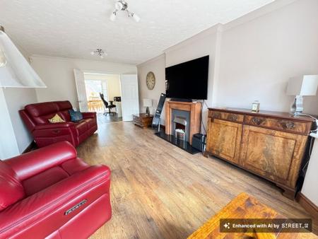 5 bedroom Detached house for sale in Newby Close, Burton-On-Trent, DE15