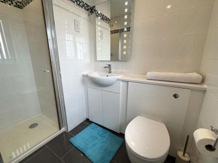 5 bedroom Detached house for sale in Newby Close, Burton-On-Trent, DE15