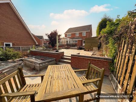5 bedroom Detached house for sale in Newby Close, Burton-On-Trent, DE15