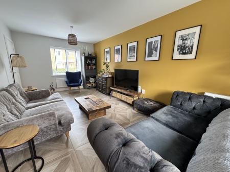 4 bedroom Detached house for sale in Frankley Close, Hilton, DE65